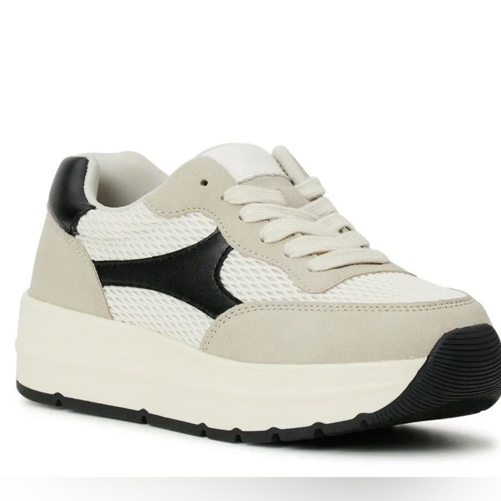 Time and Tru Women's Retro Platform Sneakers